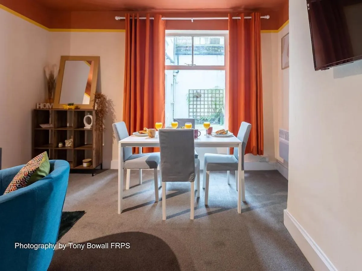 Tranquil Apartment By Seaside Brighton 0*,